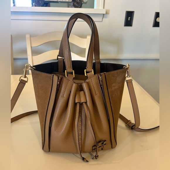 Tory Burch McGraw Dragonfly Purse - Picture 1 of 13